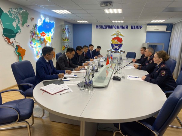 The delegation of the Academy of Security Engineering and Technology works with the leadership board of Voronezh State University under the Russian Ministry of Internal Affairs