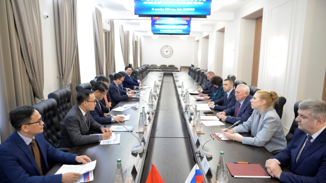 The delegation holds a working session at the Academy of Management of the Russian Ministry of Internal Affairs